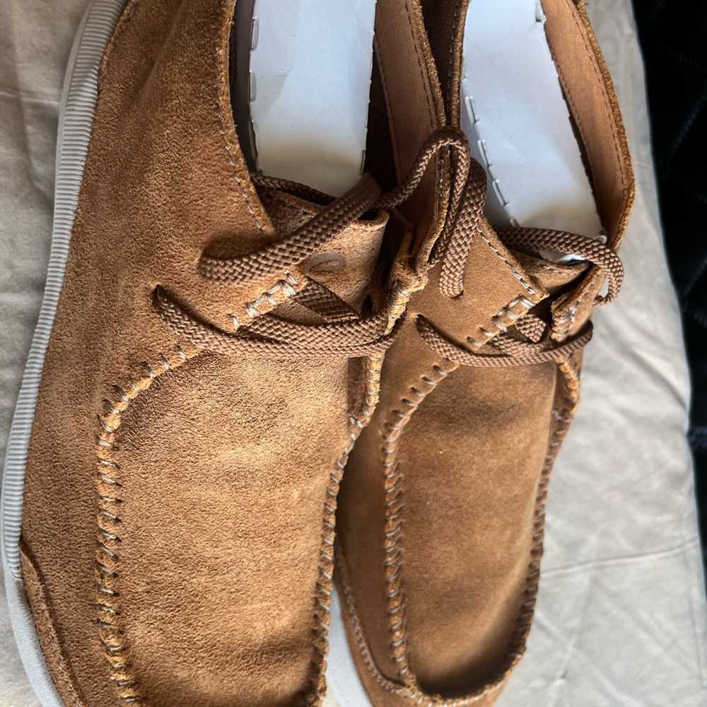 New Clarks Men's 11.5 Suede Dark Tan Driftway Low Chukka Boot - Picture 5 of 7